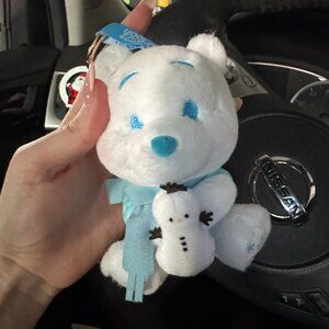 Winnie the Pooh Disneyland Blind Box (Snowman ☃️ )